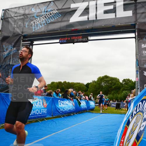 30.08.2026 - Elbe Triathlon Hamburg LAZAROV Photography http://msf.ph/oto/10084022 30.08.2026 11:39:12 Ziel 709, 877, 1064, 1169, 1214, 1256, 1319, 1456 meine-sportfotos.de