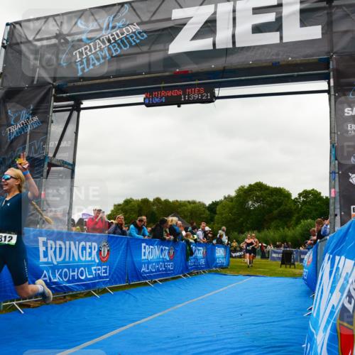 30.08.2026 - Elbe Triathlon Hamburg LAZAROV Photography http://msf.ph/oto/10084089 30.08.2026 11:39:44 Ziel 657, 802, 812, 871, 979, 1146, 1247, 1277 meine-sportfotos.de