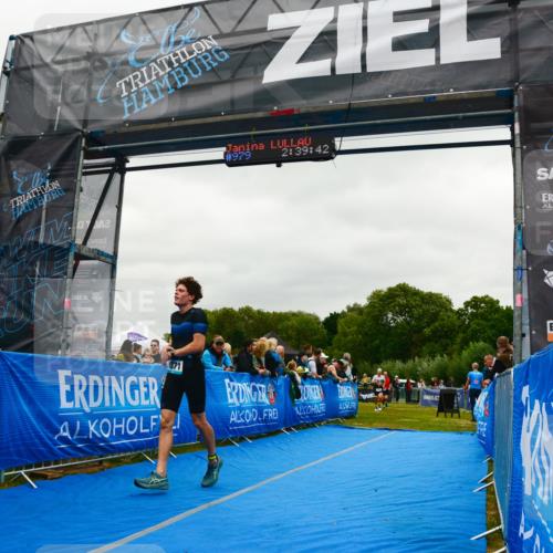 30.08.2026 - Elbe Triathlon Hamburg LAZAROV Photography http://msf.ph/oto/10084153 30.08.2026 11:39:55 Ziel 657, 697, 742, 871, 1268, 1371 meine-sportfotos.de