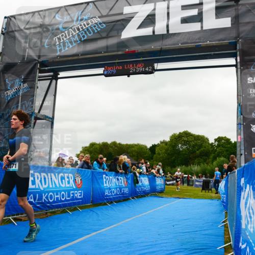 30.08.2026 - Elbe Triathlon Hamburg LAZAROV Photography http://msf.ph/oto/10084163 30.08.2026 11:39:56 Ziel 697, 742, 1268, 1371 meine-sportfotos.de