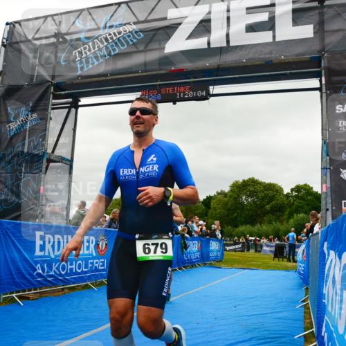 30.08.2026 - Elbe Triathlon Hamburg LAZAROV Photography http://msf.ph/oto/10084217 30.08.2026 11:40:23 Ziel 679, 1269 meine-sportfotos.de