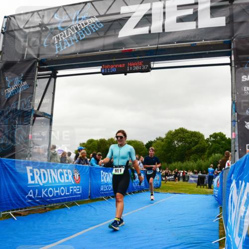 30.08.2026 - Elbe Triathlon Hamburg LAZAROV Photography http://msf.ph/oto/10084248 30.08.2026 11:40:48 Ziel 694, 911, 933, 1375 meine-sportfotos.de