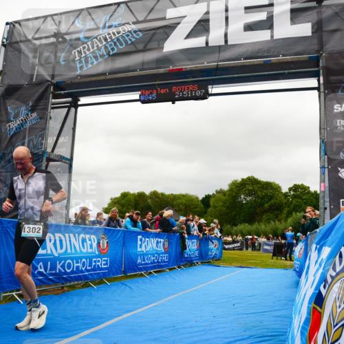 30.08.2026 - Elbe Triathlon Hamburg LAZAROV Photography http://msf.ph/oto/10084339 30.08.2026 11:41:10 Ziel 920, 1302 meine-sportfotos.de