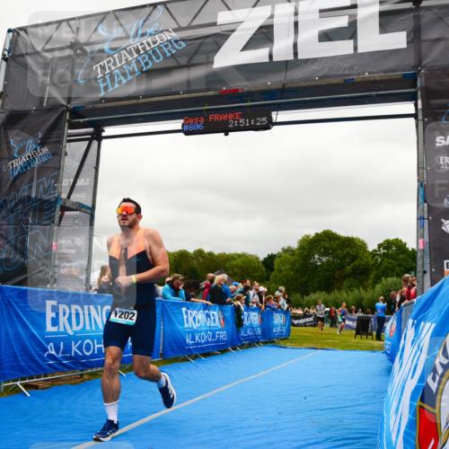 30.08.2026 - Elbe Triathlon Hamburg LAZAROV Photography http://msf.ph/oto/10084359 30.08.2026 11:41:27 Ziel 806, 1202, 1209, 1278 meine-sportfotos.de