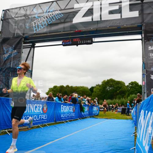 30.08.2026 - Elbe Triathlon Hamburg LAZAROV Photography http://msf.ph/oto/10084389 30.08.2026 11:41:46 Ziel 795, 1272, 1449 meine-sportfotos.de