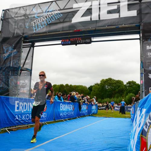30.08.2026 - Elbe Triathlon Hamburg LAZAROV Photography http://msf.ph/oto/10084423 30.08.2026 11:42:03 Ziel 720, 1207 meine-sportfotos.de