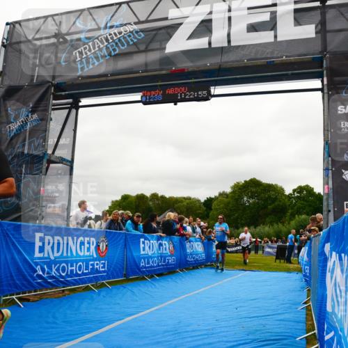 30.08.2026 - Elbe Triathlon Hamburg LAZAROV Photography http://msf.ph/oto/10084512 30.08.2026 11:42:54 Ziel 805, 1238, 1257, 1303, 1325 meine-sportfotos.de