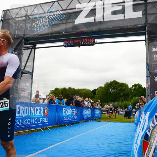 30.08.2026 - Elbe Triathlon Hamburg LAZAROV Photography http://msf.ph/oto/10084563 30.08.2026 11:43:03 Ziel 768, 805, 918, 1107, 1316, 1325 meine-sportfotos.de