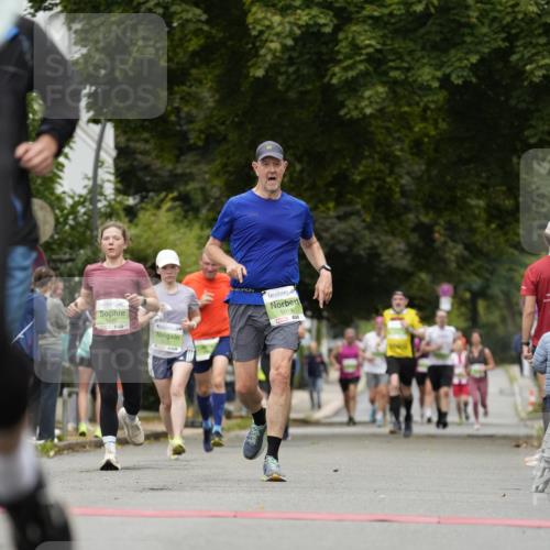 30.08.2026 - Blankeneser Heldenlauf Patografie http://msf.ph/oto/10084564 30.08.2026 10:26:56 Ziel 5018, 5023, 5233, 5271, 5299, 5323, 5349, 5465, 5474, 5498, 5505, 5506 meine-sportfotos.de