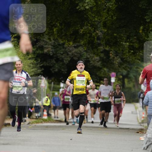 30.08.2026 - Blankeneser Heldenlauf Patografie http://msf.ph/oto/10084572 30.08.2026 10:27:00 Ziel 5018, 5123, 5271, 5299, 5323, 5349, 5450, 5465, 5474, 5498 meine-sportfotos.de