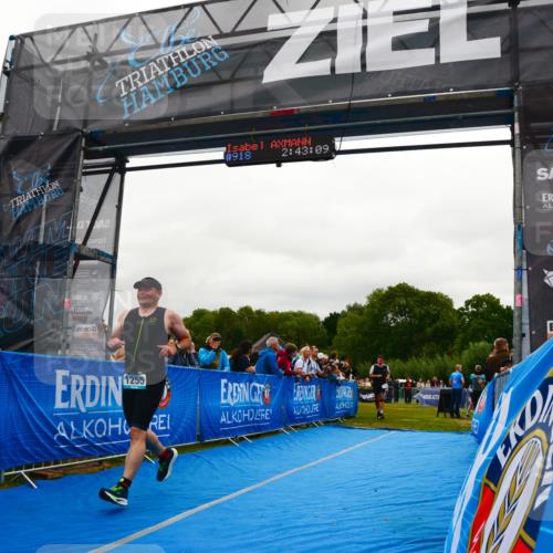 30.08.2026 - Elbe Triathlon Hamburg LAZAROV Photography http://msf.ph/oto/10084593 30.08.2026 11:43:19 Ziel 1242, 1255, 1390 meine-sportfotos.de