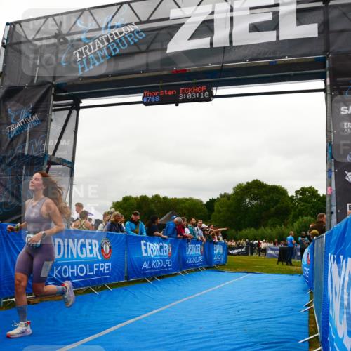 30.08.2026 - Elbe Triathlon Hamburg LAZAROV Photography http://msf.ph/oto/10084621 30.08.2026 11:43:26 Ziel 1242, 1390 meine-sportfotos.de