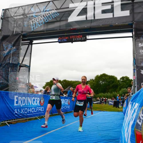 30.08.2026 - Elbe Triathlon Hamburg LAZAROV Photography http://msf.ph/oto/10084691 30.08.2026 11:43:53 Ziel 816, 847, 1345, 1353, 1434 meine-sportfotos.de