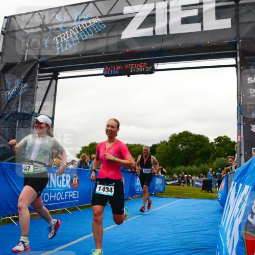 30.08.2026 - Elbe Triathlon Hamburg LAZAROV Photography http://msf.ph/oto/10084694 30.08.2026 11:43:54 Ziel 816, 847, 1345, 1353, 1434 meine-sportfotos.de