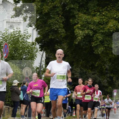 30.08.2026 - Blankeneser Heldenlauf Patografie http://msf.ph/oto/10084709 30.08.2026 10:28:19 Ziel 5130, 5478, 5537, 5663, 5713, 5805, 5806, 5807, 5808, 5850, 5851 meine-sportfotos.de