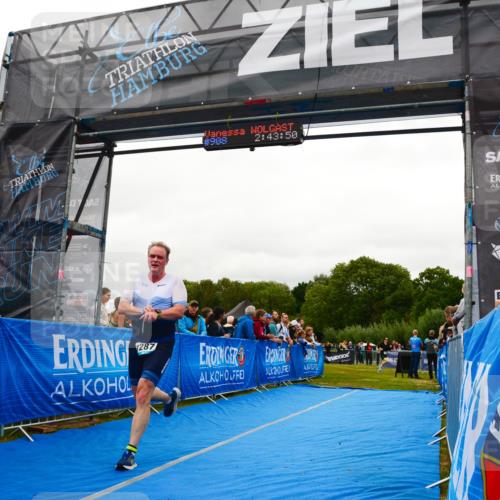 30.08.2026 - Elbe Triathlon Hamburg LAZAROV Photography http://msf.ph/oto/10084742 30.08.2026 11:44:09 Ziel 1227, 1287 meine-sportfotos.de