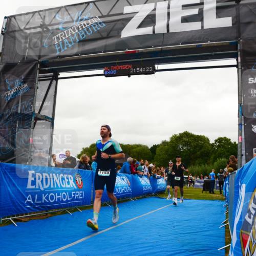 30.08.2026 - Elbe Triathlon Hamburg LAZAROV Photography http://msf.ph/oto/10084792 30.08.2026 11:44:35 Ziel 395, 862, 1154, 1161, 1384 meine-sportfotos.de