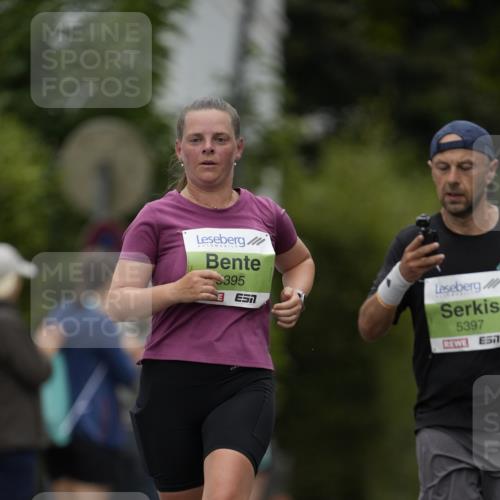 30.08.2026 - Blankeneser Heldenlauf Patografie http://msf.ph/oto/10084841 30.08.2026 10:29:35 Ziel 5051, 5395, 5397 meine-sportfotos.de