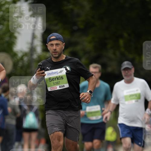 30.08.2026 - Blankeneser Heldenlauf Patografie http://msf.ph/oto/10084843 30.08.2026 10:29:36 Ziel 5051, 5348, 5395, 5397 meine-sportfotos.de