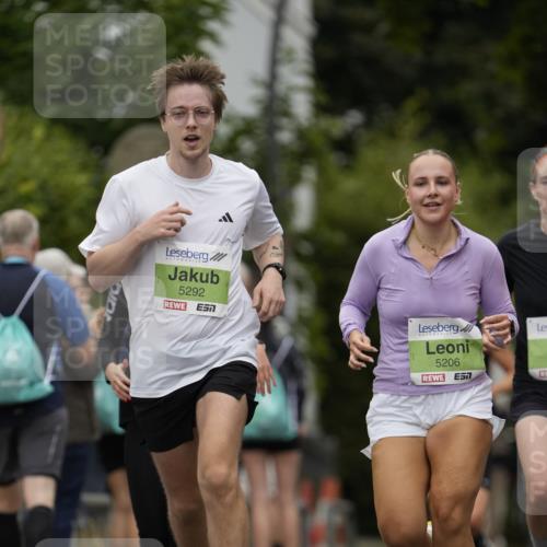 30.08.2026 - Blankeneser Heldenlauf Patografie http://msf.ph/oto/10084912 30.08.2026 10:30:25 Ziel 5019, 5153, 5206, 5213, 5292, 5421, 5470, 5784 meine-sportfotos.de
