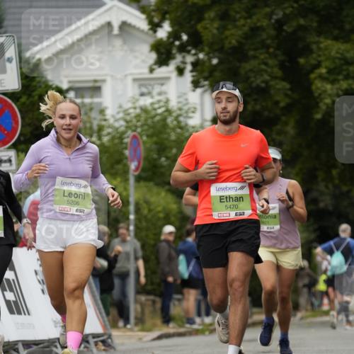 30.08.2026 - Blankeneser Heldenlauf Patografie http://msf.ph/oto/10084920 30.08.2026 10:30:29 Ziel 5153, 5206, 5213, 5292, 5421, 5470, 5733, 5784 meine-sportfotos.de