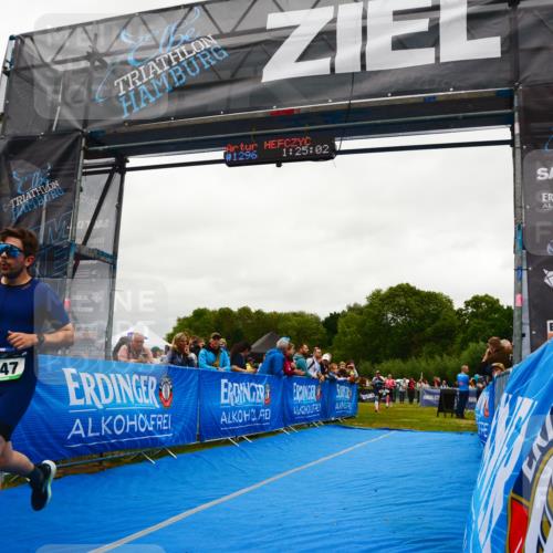 30.08.2026 - Elbe Triathlon Hamburg LAZAROV Photography http://msf.ph/oto/10084942 30.08.2026 11:45:23 Ziel 547, 868, 969 meine-sportfotos.de