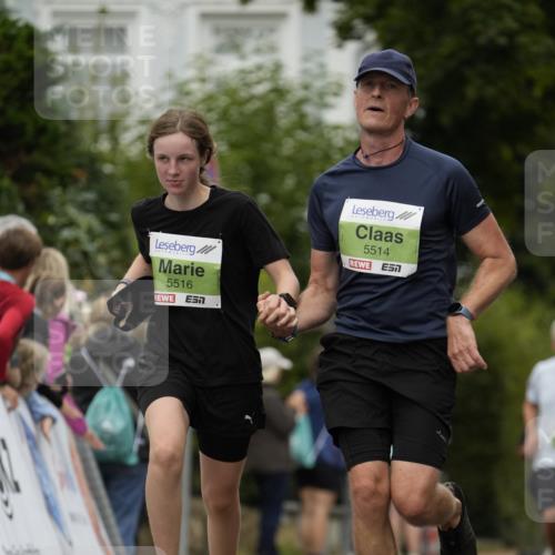 30.08.2026 - Blankeneser Heldenlauf Patografie http://msf.ph/oto/10084976 30.08.2026 10:31:09 Ziel 5514, 5516 meine-sportfotos.de