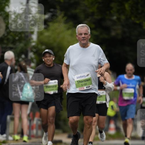 30.08.2026 - Blankeneser Heldenlauf Patografie http://msf.ph/oto/10084978 30.08.2026 10:31:11 Ziel 5514, 5516 meine-sportfotos.de
