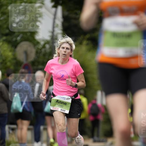 30.08.2026 - Blankeneser Heldenlauf Patografie http://msf.ph/oto/10085132 30.08.2026 10:32:36 Ziel 5003, 5212, 5530, 5692, 5717 meine-sportfotos.de