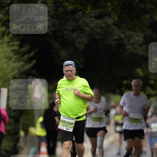 30.08.2026 - Blankeneser Heldenlauf Patografie http://msf.ph/oto/10085136 30.08.2026 10:32:39 Ziel 5003, 5530, 5692, 5717 meine-sportfotos.de