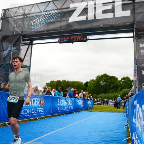 30.08.2026 - Elbe Triathlon Hamburg LAZAROV Photography http://msf.ph/oto/10085137 30.08.2026 11:47:16 Ziel 1379 meine-sportfotos.de