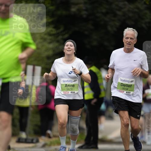 30.08.2026 - Blankeneser Heldenlauf Patografie http://msf.ph/oto/10085142 30.08.2026 10:32:46 Ziel 5113, 5692, 5748 meine-sportfotos.de