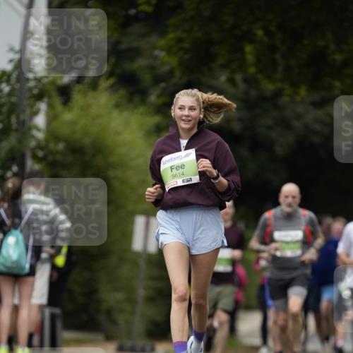 30.08.2026 - Blankeneser Heldenlauf Patografie http://msf.ph/oto/10085175 30.08.2026 10:33:02 Ziel 5614 meine-sportfotos.de