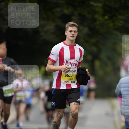 30.08.2026 - Blankeneser Heldenlauf Patografie http://msf.ph/oto/10085195 30.08.2026 10:33:13 Ziel 5129, 5249, 5463, 5614, 5683, 5684 meine-sportfotos.de