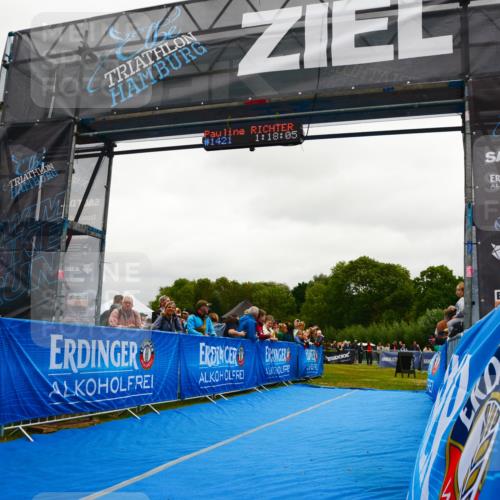 30.08.2026 - Elbe Triathlon Hamburg LAZAROV Photography http://msf.ph/oto/10085243 30.08.2026 11:48:13 Ziel 821 meine-sportfotos.de