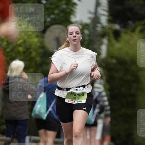 30.08.2026 - Blankeneser Heldenlauf Patografie http://msf.ph/oto/10085250 30.08.2026 10:33:44 Ziel 5631, 5633, 5819 meine-sportfotos.de