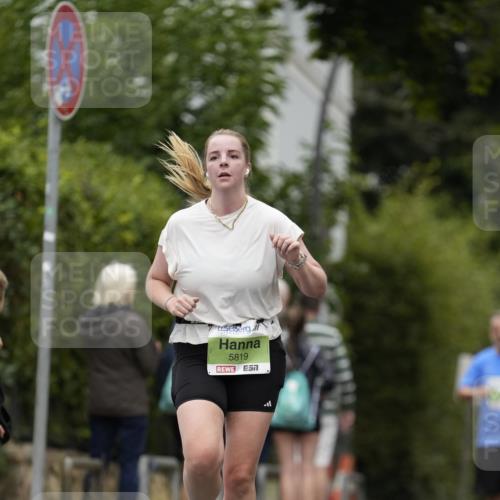 30.08.2026 - Blankeneser Heldenlauf Patografie http://msf.ph/oto/10085252 30.08.2026 10:33:46 Ziel 5631, 5633, 5819 meine-sportfotos.de