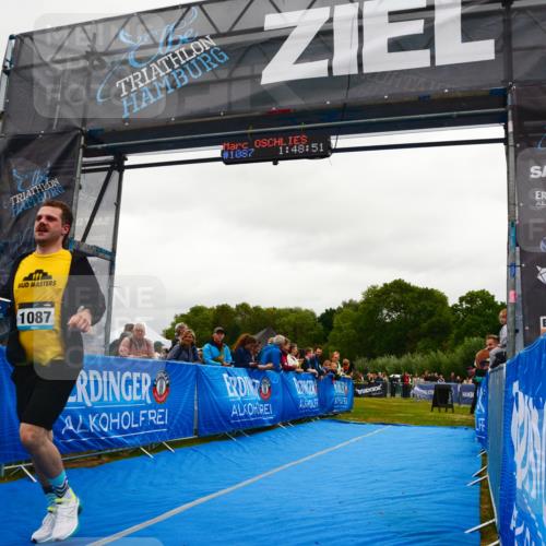 30.08.2026 - Elbe Triathlon Hamburg LAZAROV Photography http://msf.ph/oto/10085275 30.08.2026 11:48:51 Ziel 1087 meine-sportfotos.de