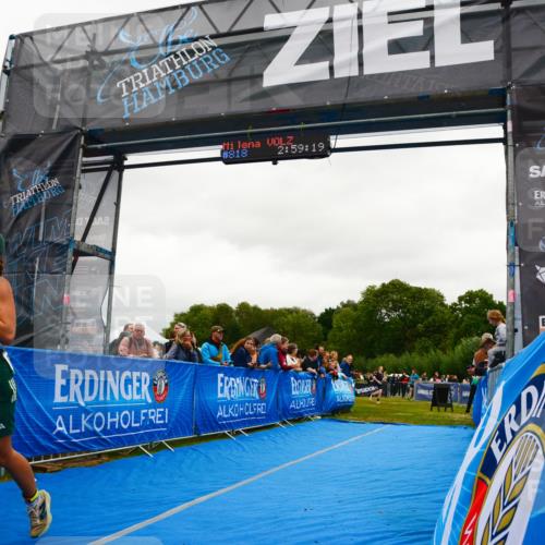 30.08.2026 - Elbe Triathlon Hamburg LAZAROV Photography http://msf.ph/oto/10085299 30.08.2026 11:49:19 Ziel 818 meine-sportfotos.de