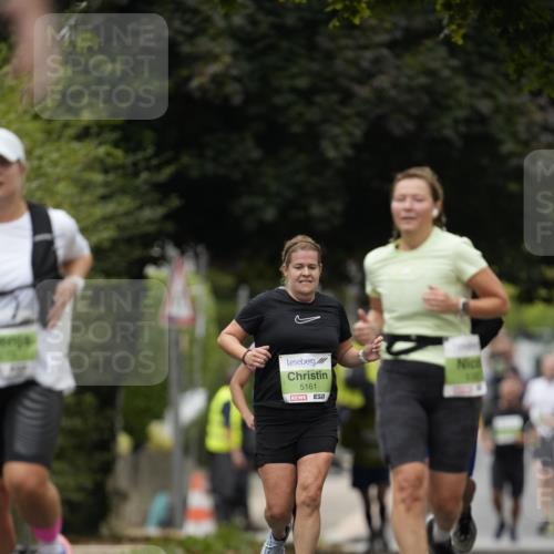 30.08.2026 - Blankeneser Heldenlauf Patografie http://msf.ph/oto/10085309 30.08.2026 10:34:14 Ziel 5370, 5403, 5454, 5486, 5488, 5788 meine-sportfotos.de