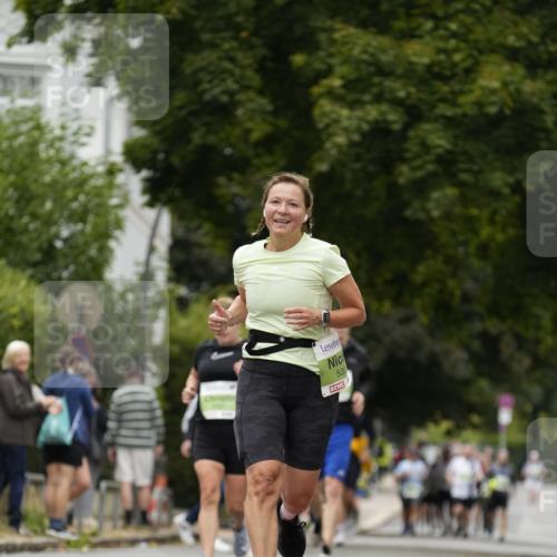 30.08.2026 - Blankeneser Heldenlauf Patografie http://msf.ph/oto/10085317 30.08.2026 10:34:22 Ziel 5161, 5302, 5373, 5788 meine-sportfotos.de