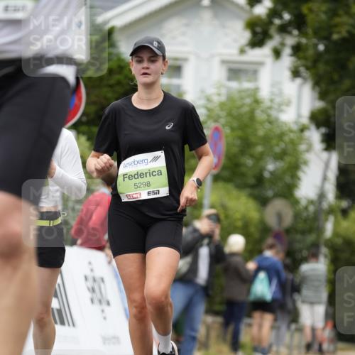 30.08.2026 - Blankeneser Heldenlauf Patografie http://msf.ph/oto/10085365 30.08.2026 10:34:57 Ziel 5298, 5376, 5380, 5540, 5694 meine-sportfotos.de