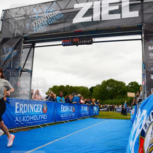30.08.2026 - Elbe Triathlon Hamburg LAZAROV Photography http://msf.ph/oto/10085383 30.08.2026 11:49:46 Ziel 939, 1412 meine-sportfotos.de