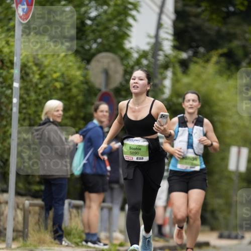 30.08.2026 - Blankeneser Heldenlauf Patografie http://msf.ph/oto/10085396 30.08.2026 10:35:19 Ziel 5562, 5890 meine-sportfotos.de