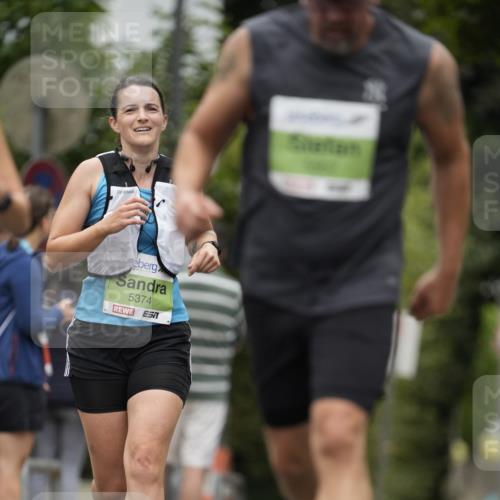 30.08.2026 - Blankeneser Heldenlauf Patografie http://msf.ph/oto/10085403 30.08.2026 10:35:21 Ziel 5374, 5562, 5890 meine-sportfotos.de