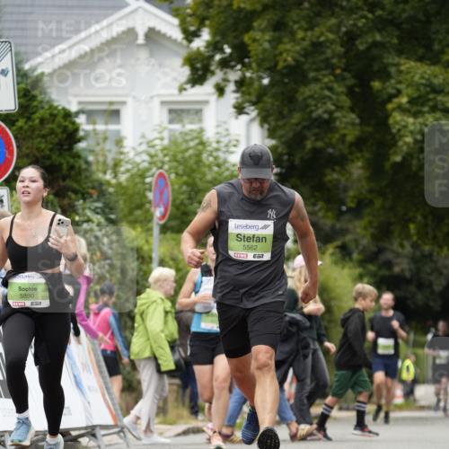 30.08.2026 - Blankeneser Heldenlauf Patografie http://msf.ph/oto/10085406 30.08.2026 10:35:22 Ziel 5374, 5562, 5890 meine-sportfotos.de