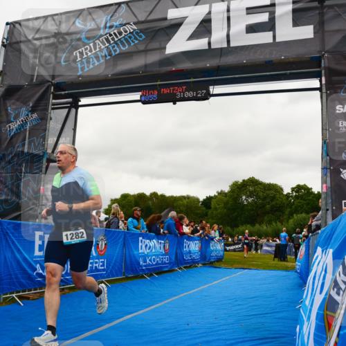 30.08.2026 - Elbe Triathlon Hamburg LAZAROV Photography http://msf.ph/oto/10085441 30.08.2026 11:50:30 Ziel 686, 912, 958, 1282 meine-sportfotos.de