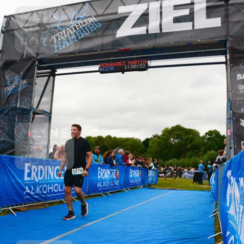 30.08.2026 - Elbe Triathlon Hamburg LAZAROV Photography http://msf.ph/oto/10085475 30.08.2026 11:50:52 Ziel 1270 meine-sportfotos.de
