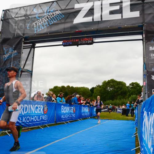 30.08.2026 - Elbe Triathlon Hamburg LAZAROV Photography http://msf.ph/oto/10085504 30.08.2026 11:51:07 Ziel 833, 1293 meine-sportfotos.de