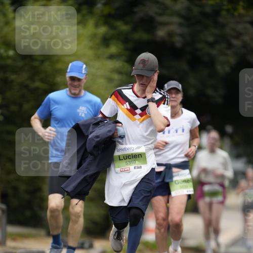 30.08.2026 - Blankeneser Heldenlauf Patografie http://msf.ph/oto/10085514 30.08.2026 10:36:37 Ziel 5084, 5371 meine-sportfotos.de